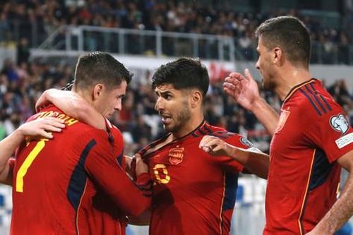 Tây Ban Nha thắng Georgia 7-1, Bồ Đào Nha đánh bại Slovakia