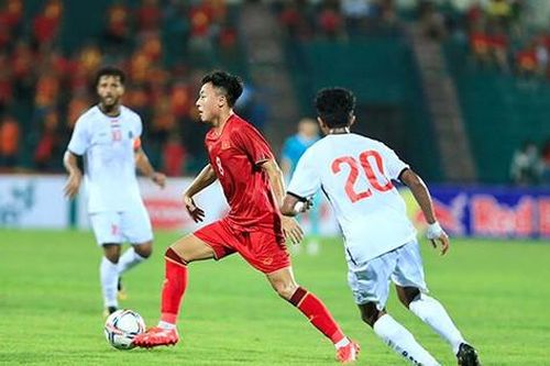 HLV P.Troussier muốn U23 Việt Nam có tư duy chơi bóng châu Âu