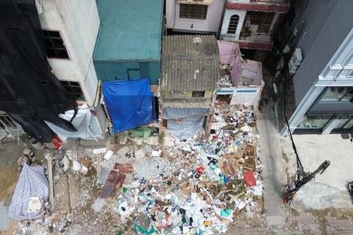 Ngổn ngang, ô nhiễm tại khu vực giải phóng mặt bằng nút giao Chùa Bộc - Thái Hà