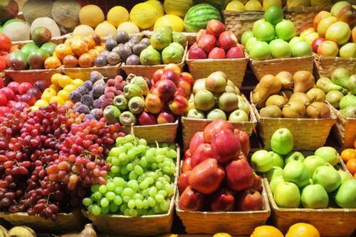 Tiêu dùng trong tuần (từ 4-10/9/2023): Trái cây ngoại giá rẻ tràn ngập thị trường