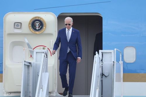 Những hình ảnh đầu tiên của Tổng thống Mỹ Joe Biden tại Hà Nội