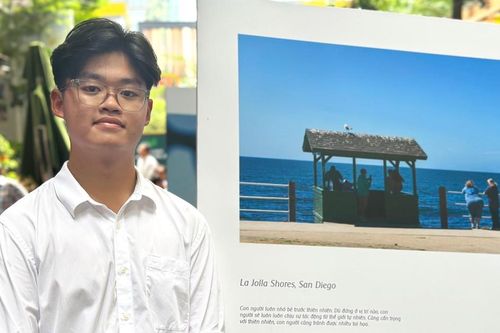 Cuộc sống dưới lăng kính nam sinh 16 tuổi