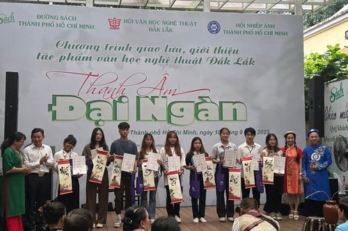 Mang 'thanh âm đại ngàn' về Đường sách TPHCM