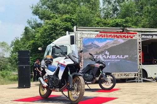 Cận cảnh Honda XL750 Transalp vừa ra mắt tại Việt Nam, giá 309 triệu đồng