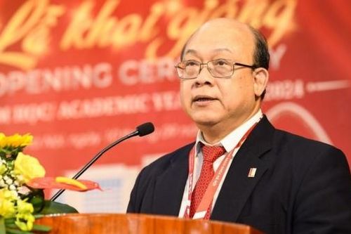 Giám đốc Đại học Bách Khoa Hà Nội tặng tân sinh viên 3 lời khuyên bổ ích