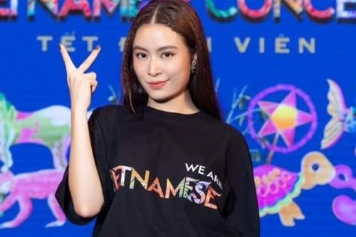 Màn đối đáp bị chê âm điểm của Hoàng Thùy Linh, kéo cả phóng viên lên sân khấu để dạy đời