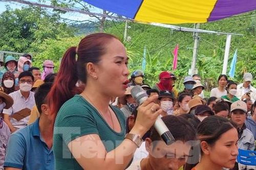 Nghe phương án đưa con tới lớp, phụ huynh kéo nhau bỏ về