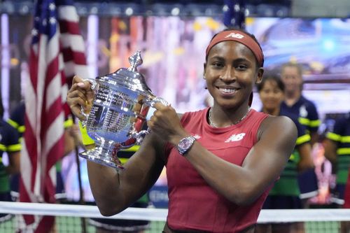 Tay vợt 19 tuổi chủ nhà đi vào lịch sử khi vô địch US Open