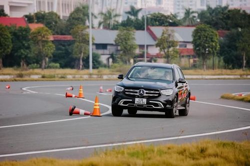 Mua xe demo: Rẻ vài trăm triệu, gánh chịu nhiều rủi ro?