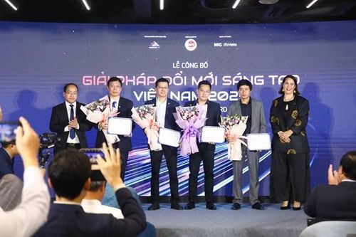 Giải pháp Made by CMC được vinh danh Giải pháp đổi mới sáng tạo Việt Nam 2023