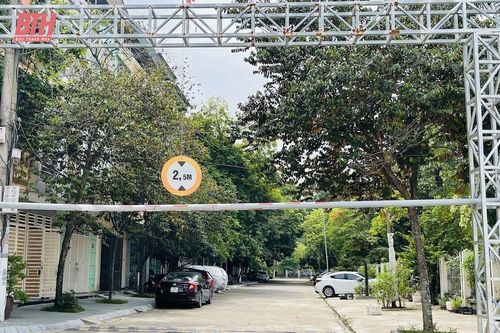 Đặt gồ giảm tốc đúng quy định để giảm thiểu tai nạn giao thông