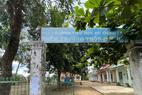 Đức Cơ: Kiên trì vận động phụ huynh đưa con em tới lớp