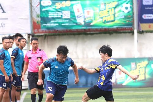 Khởi tranh Giải Bóng đá Larue Cúp Siêu phủi khu vực Gia Lai
