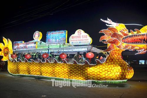 Tự hào mô hình Trung thu 'Bình ca 1'