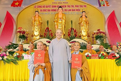 Thanh Hóa: Lễ công bố quyết định bổ nhiệm trụ trì, phó trụ trì chùa Quả (H.Hà Trung)