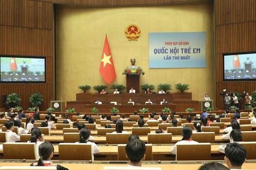 Thúc đẩy sự tham gia sớm của trẻ em vào các hoạt động chính trị, xã hội