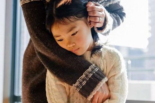 4 điều cha mẹ có trí tuệ cảm xúc cao không bao giờ làm