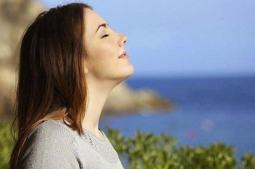 4 biện pháp tại nhà giúp giảm lo lắng, bất an