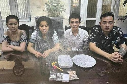 Giả danh công an cướp tài sản của người đi đường