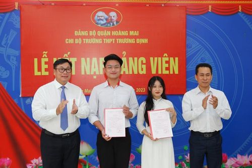 Hà Nội: Vẫn nhiều khó khăn trong kết nạp đảng viên là học sinh THPT