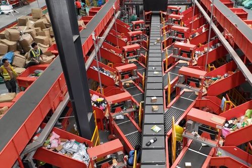 SPX đưa vào trung tâm phân loại hàng hóa tự động hiện đại