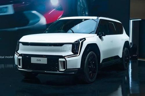Lý do 'hàng hot' SUV điện Kia EV9 sụt giảm mạnh doanh số
