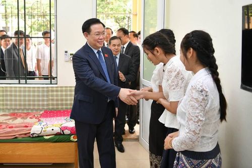 Nóng trong tuần: Khai giảng năm học mới; thí sinh xác nhận nhập học đợt 1