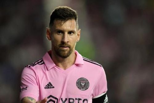 Messi báo tin vui