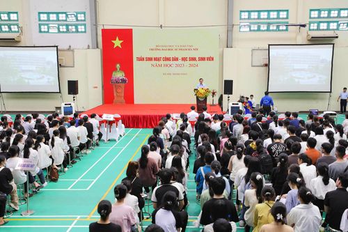 'Tuần sinh hoạt công dân' hữu ích với tân sinh viên
