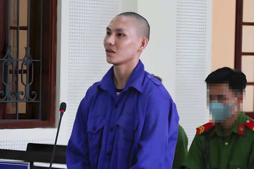 Dì say rượu la hét bị cháu ruột chém trọng thương trong đêm