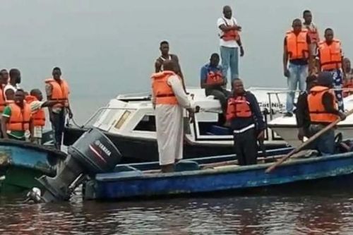 Lại lật thuyền ở Nigeria, ít nhất 26 người thiệt mạng