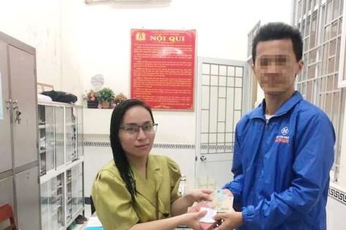 Hành động đẹp của người đàn ông câm, điếc ở Cà Mau
