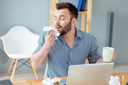 Phân biệt viêm mũi dị ứng và viêm xoang - hai tình trạng viêm hô hấp thường gặp