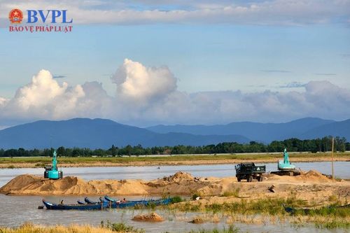 Phú Yên: Doanh nghiệp khai thác cát phớt lờ quyết định của chính quyền