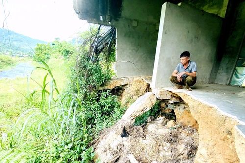 Hàng chục hộ dân vùng nguy cơ lũ quét ở xã biên giới Nghệ An thấp thỏm trong mùa mưa bão