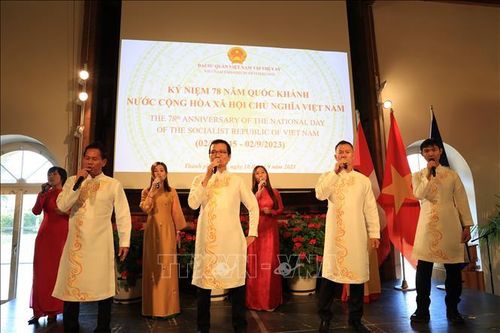 Niềm tin và tình cảm của kiều bào tại Thụy Sĩ hướng về quê hương