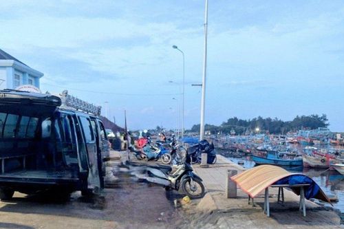 Tìm thấy thi thể nam thanh niên chết đuối khi tắm biển