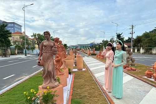 Vĩnh Long: Khai mạc sự kiện Con đường nghệ thuật gốm đỏ