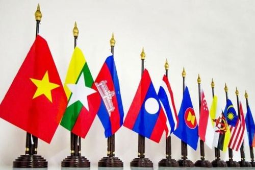 Thúc đẩy, mở rộng hợp tác Việt Nam - ASEAN: Kinh tế - thương mại đóng vai trò tiên phong, trụ cột
