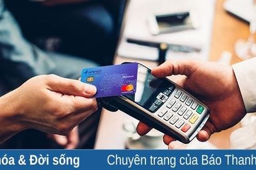 Đề phòng 'sập bẫy' chiêu trò mời mở thẻ tín dụng miễn phí