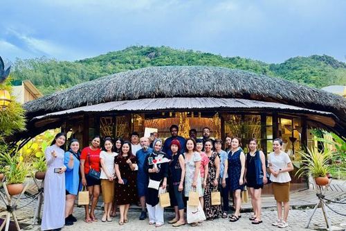 Asia Tourist đón đoàn famtrip của các doanh nghiệp lữ hành Australia đến trải nghiệm trị liệu tại Samadhi spa