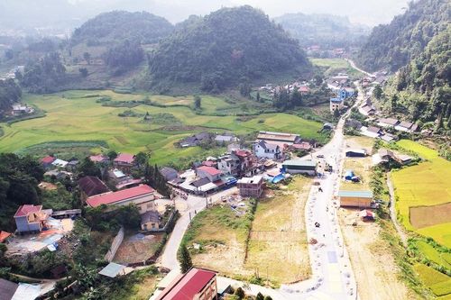 Đổi thay ở Bản Phố