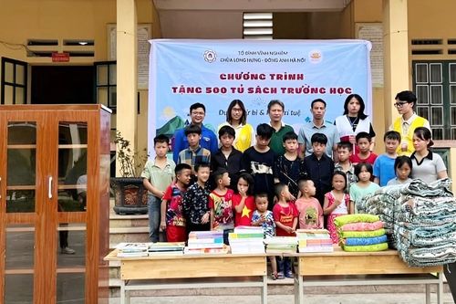 Hơn 150 triệu đồng cho chương trình 'Tủ sách hạnh phúc' tại Bát Xát