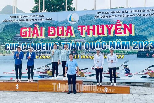 Tuyên Quang giành 2 Huy chương Vàng tại Giải Đua thuyền Canoeing toàn quốc