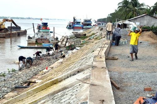 Công bố tình trạng sạt lở khẩn cấp bờ sông khu vực cù lao ấp Long Trị, Trà Vinh