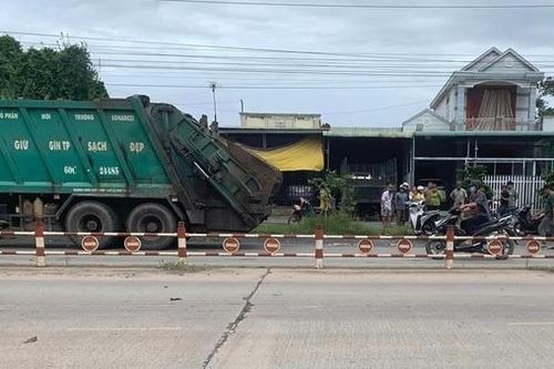 Xe chở rác gây tai nạn, một học sinh tử vong