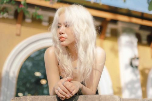 Yến Lê trở lại đường đua âm nhạc cùng MV 'Anh chọn cô ấy'