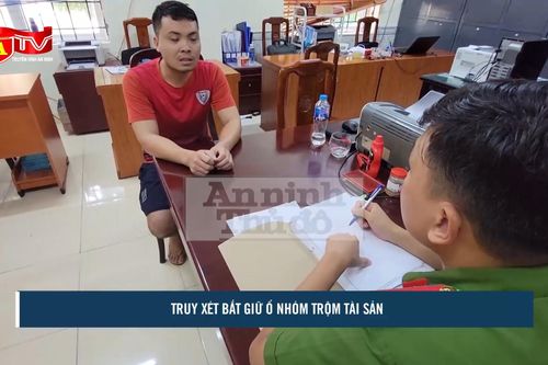 Khởi tố nhóm đối tượng chuyên 'bẻ trộm' khóa valy tại sân bay