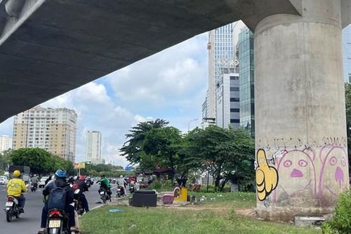 Chấn chỉnh tình trạng bôi bẩn, nhếch nhác ở tuyến metro Bến Thành-Suối Tiên