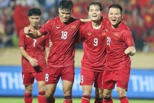 Tuyển Việt Nam tăng bậc trên bảng xếp hạng FIFA